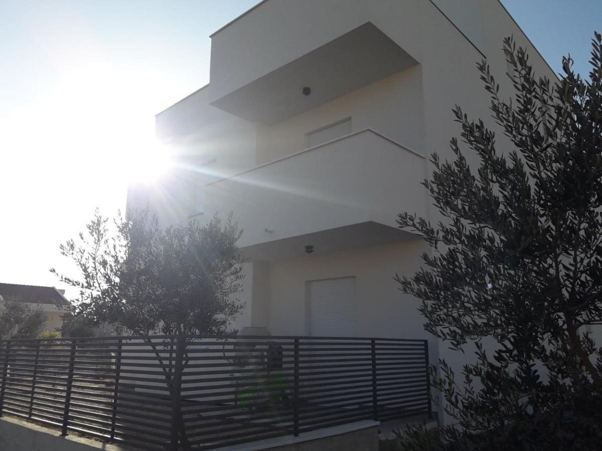 Apartman Sandra Βόντιτσε Εξωτερικό φωτογραφία