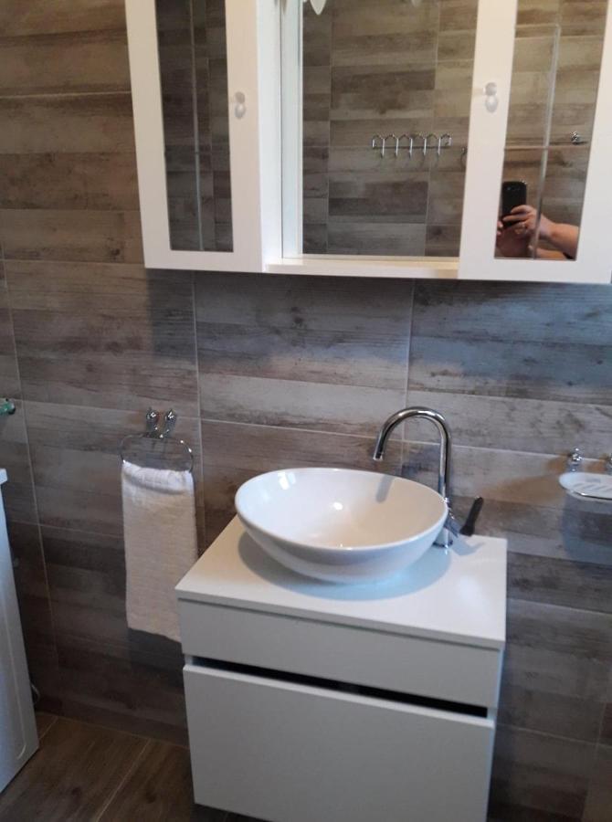 Apartman Sandra Βόντιτσε Εξωτερικό φωτογραφία